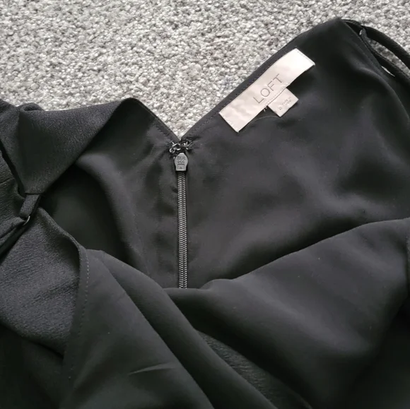 NWOT Jumpsuit 🖤 - Picture 4 of 11